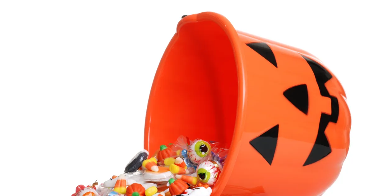 Halloween Candy Guide Top 10 Worst Trick Or Treating Candies Forkly 