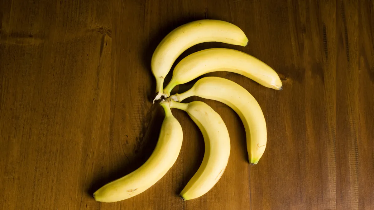 The Simple Trick That Keeps Bananas Fresh — Eat This Not That