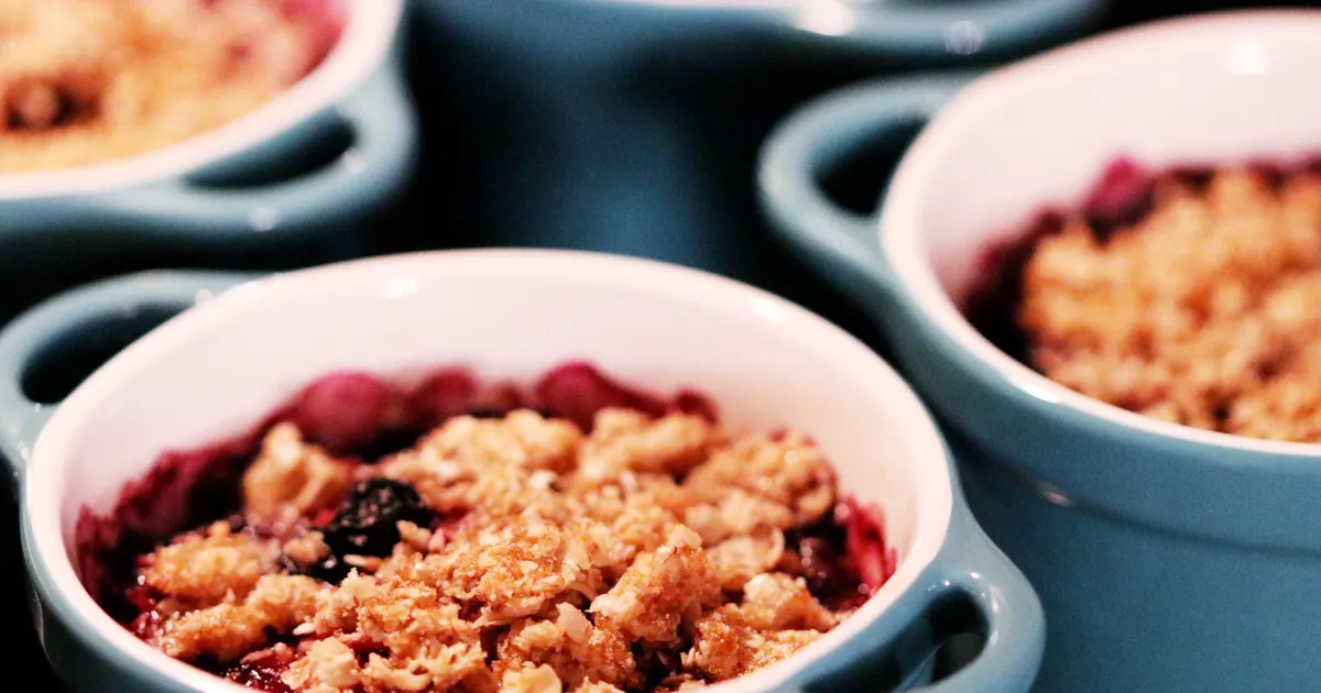 Gluten Free, Dairy Free, Low Calorie Berry Crumble - Forkly