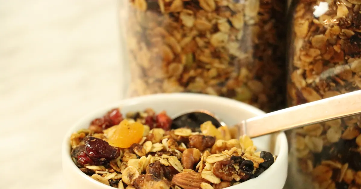 Healthy Crock-Pot Granola - Forkly