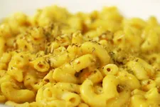 Kid & Adult Friendly (Vegan) Mac & Cheese