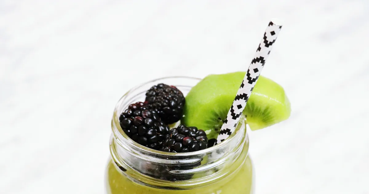 Antioxidant Matcha Green Smoothie - Forkly