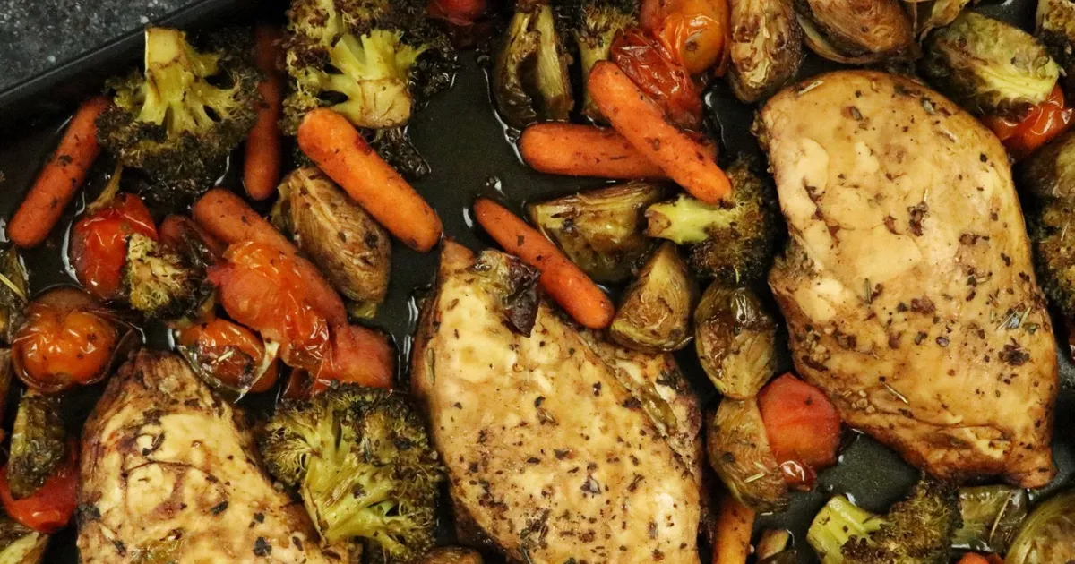 One-Pan Balsamic Chicken & Veggie Dinner - Forkly