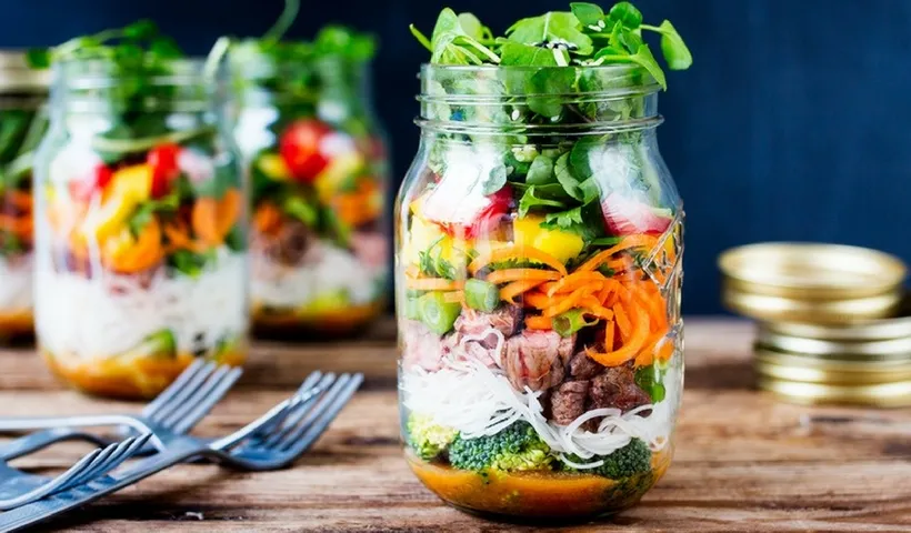 The Best Veggie Mason Jar Salad {Two Ways!} - The Girl on Bloor