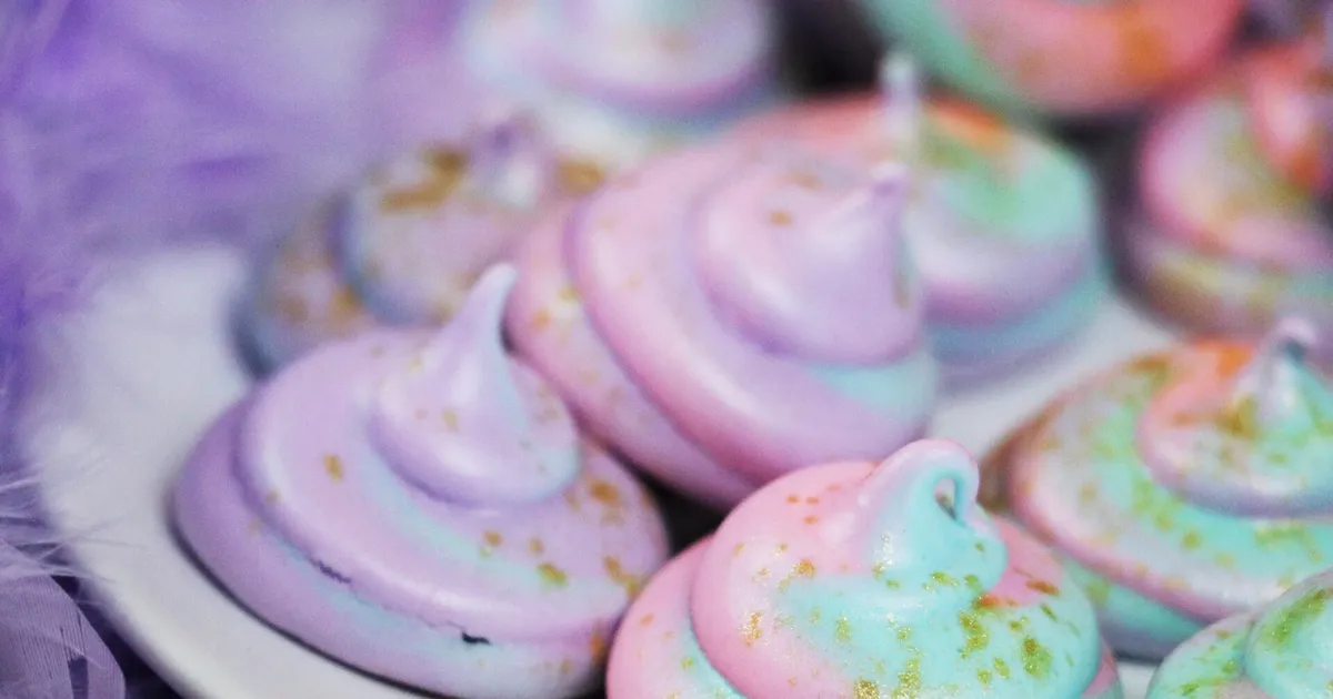Easy Unicorn Poop Meringues ? ? - Forkly