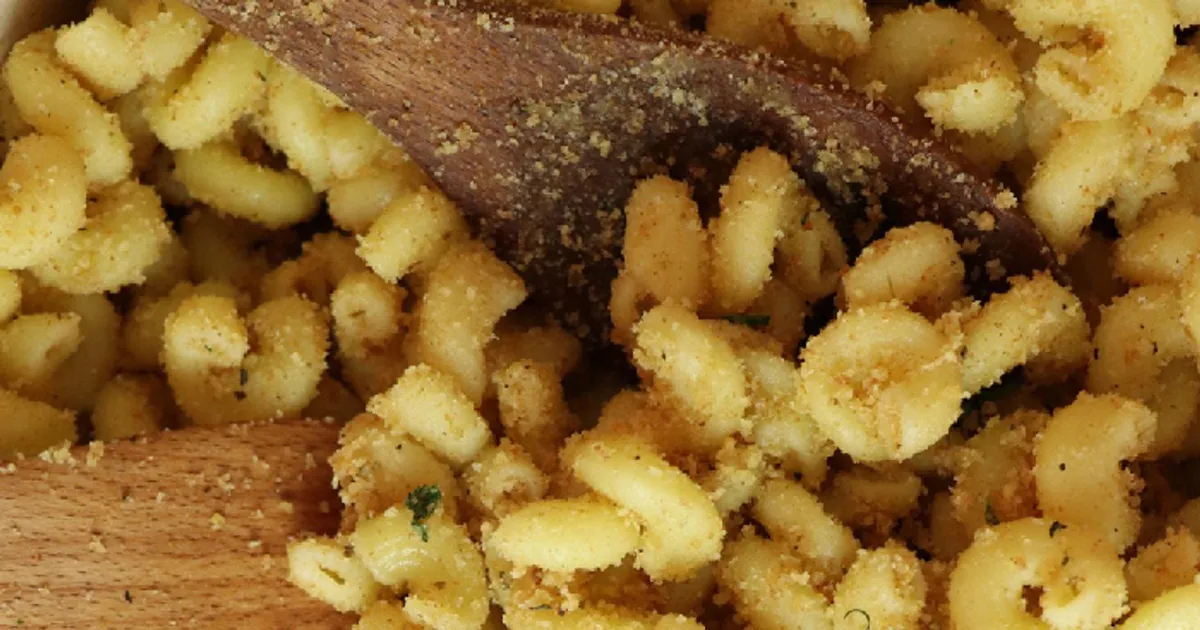 Garlic Bread Pasta - Forkly