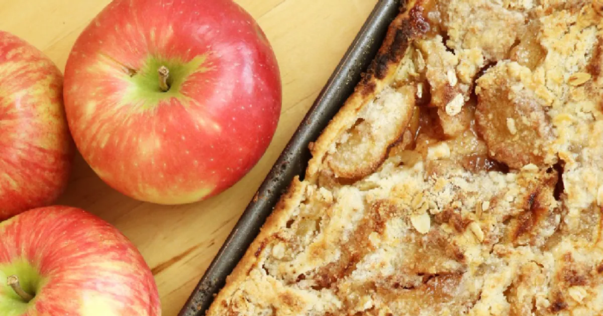 Sheet Pan Apple Pie - Forkly