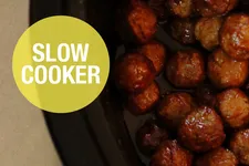 Crockpot Drunken Bourbon Whiskey Meatballs