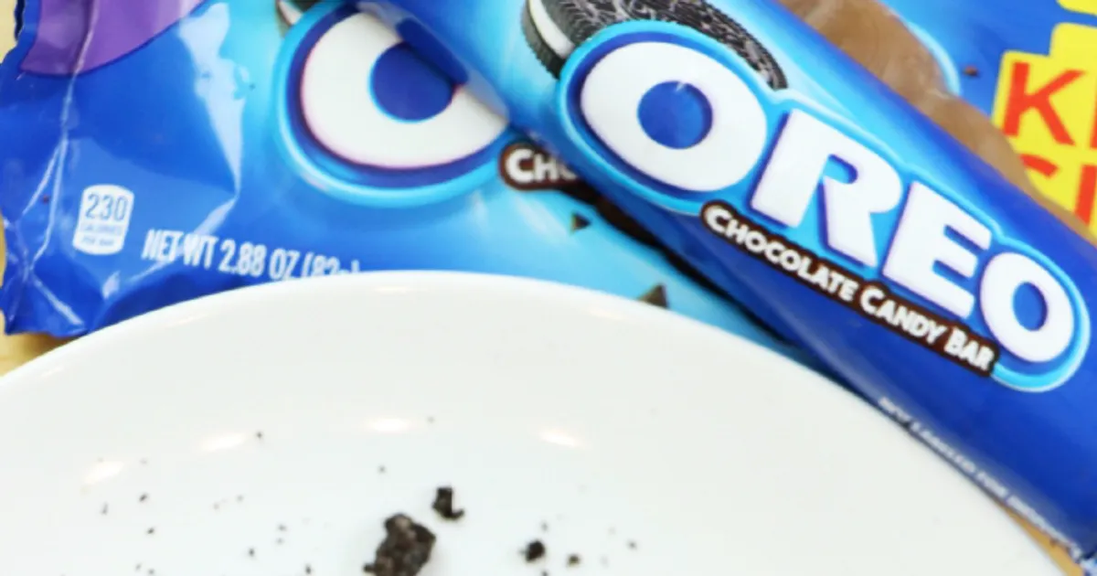 Stove-Top Deep Fried OREO Chocolate Candy Bars - Forkly