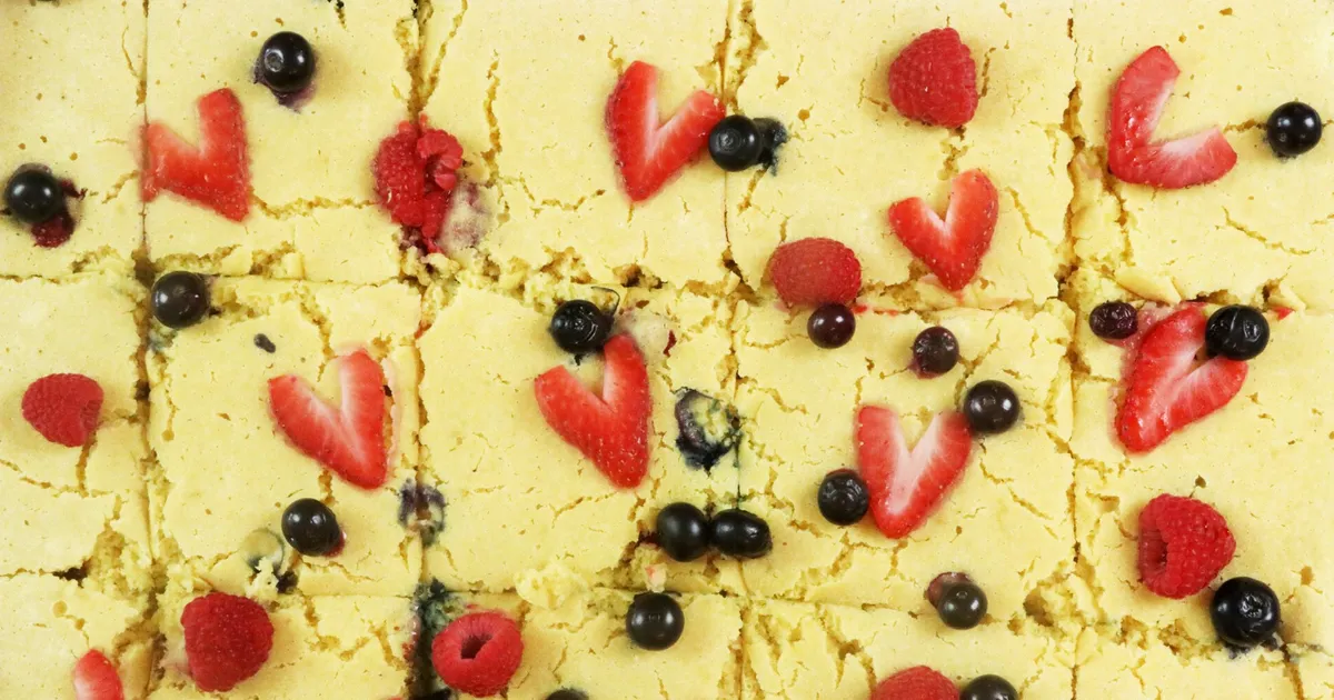 Easy Sheet Pan Berry Pancakes - Forkly