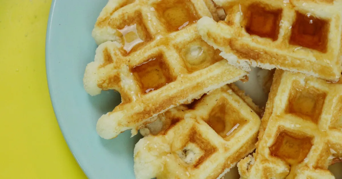 Fast & Easy Keto Waffles - Forkly