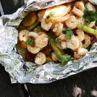 Quick And Easy Lemon Garlic Foil Packet Shrimp