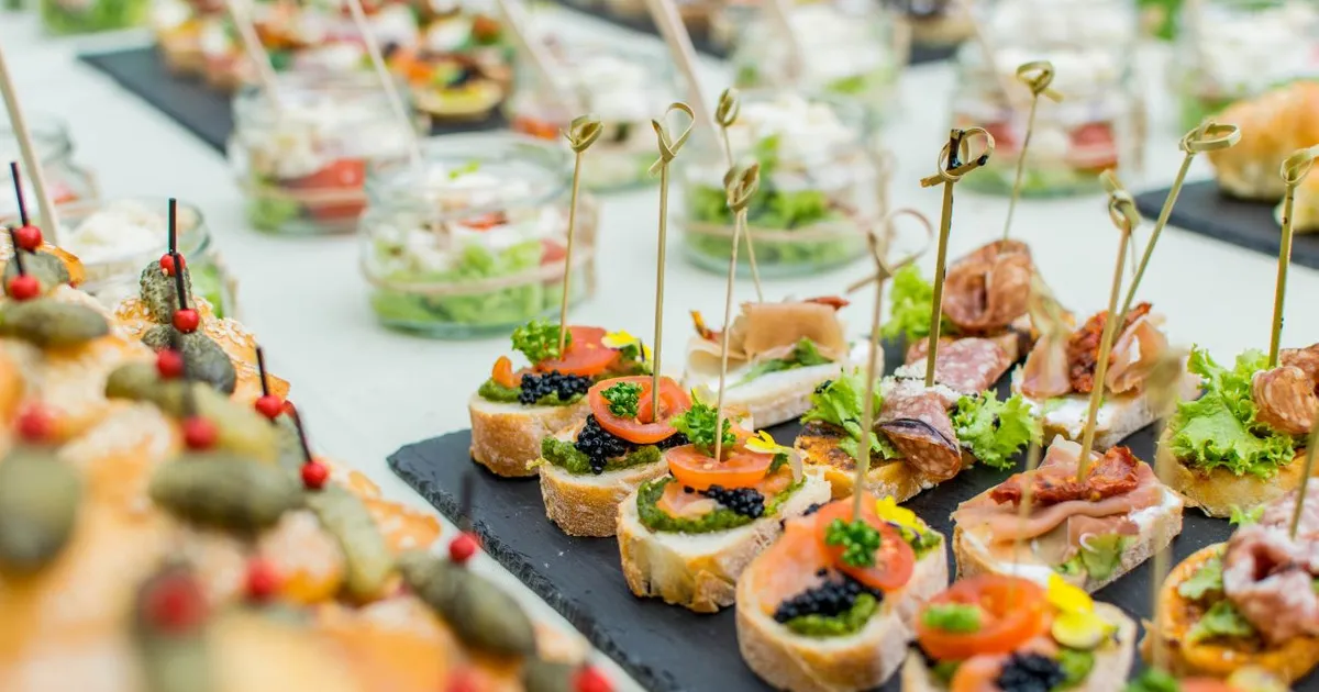 Finger Food Recipes: Elegant Appetizers for the Perfect Wedding ...