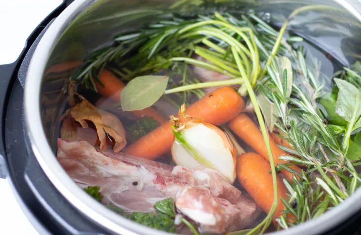 Easy 90-Minute Instant Pot Bone Broth - Forkly