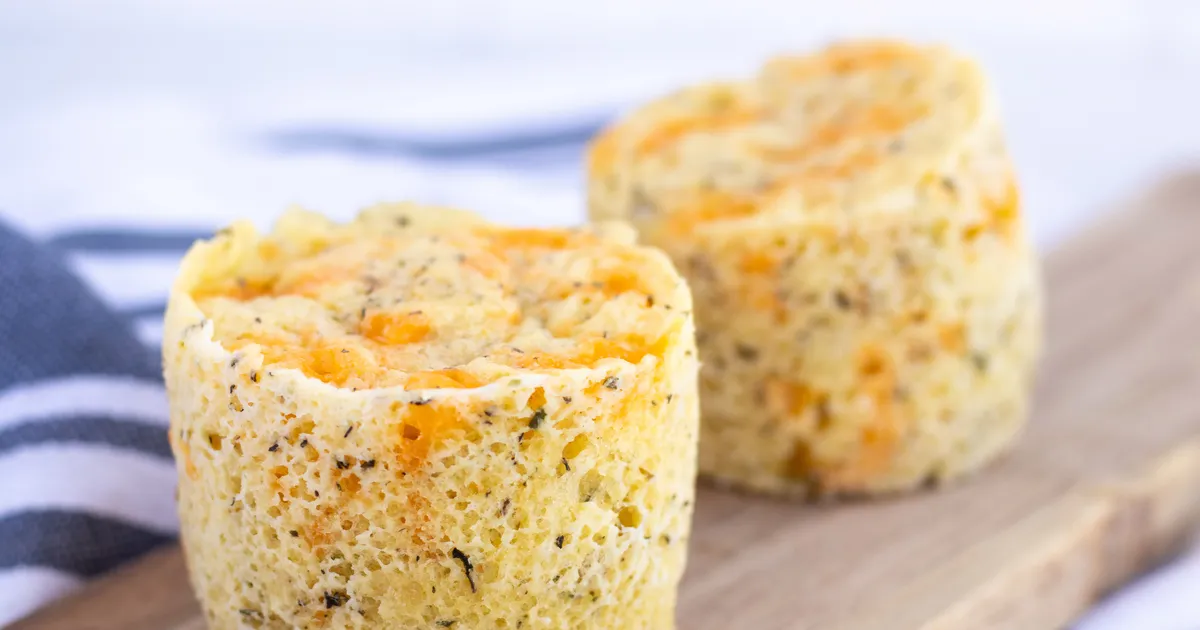 One-Minute Keto Cheesy Garlic Mug Bread - Forkly