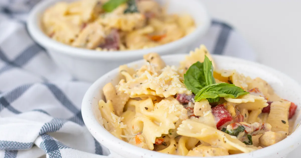 Quick & Easy Instant Pot Tuscan Chicken Pasta - Forkly