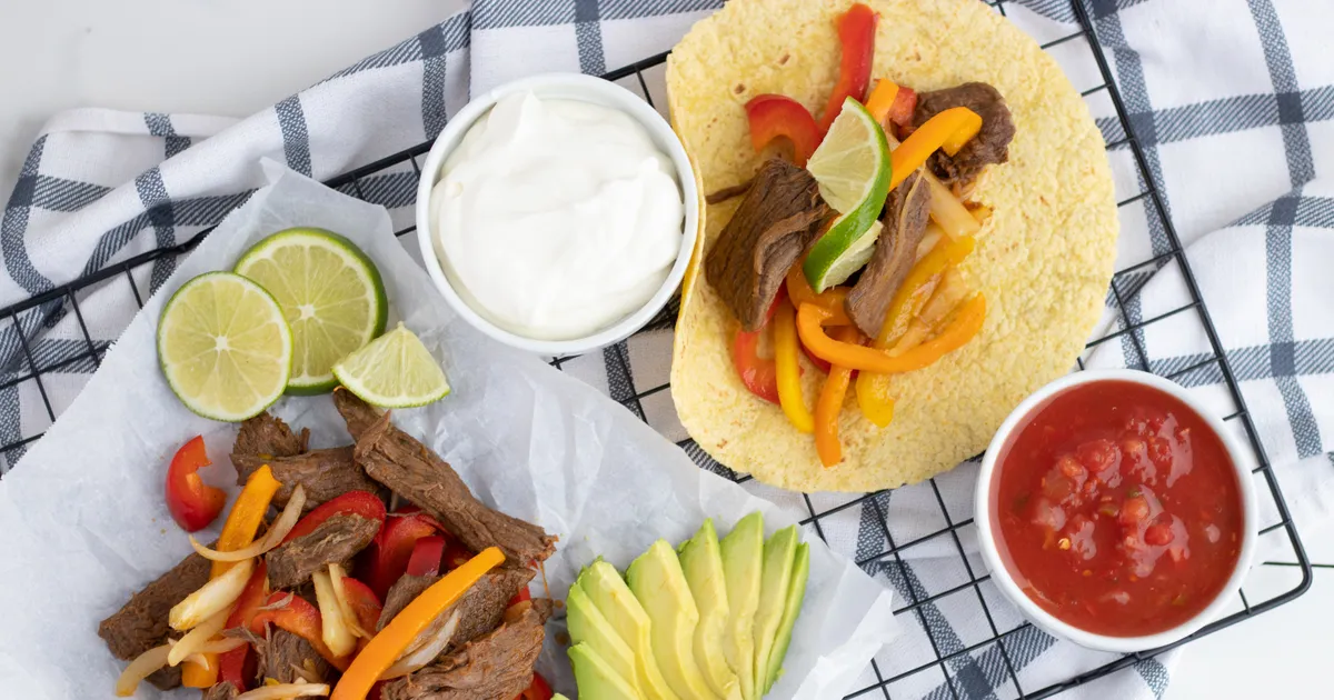 Easy Instant Pot Steak Fajitas - Forkly