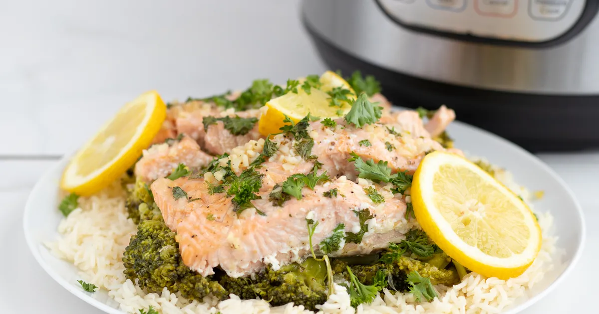 Easy Instant Pot Lemon Honey Garlic Salmon Dinner - Forkly